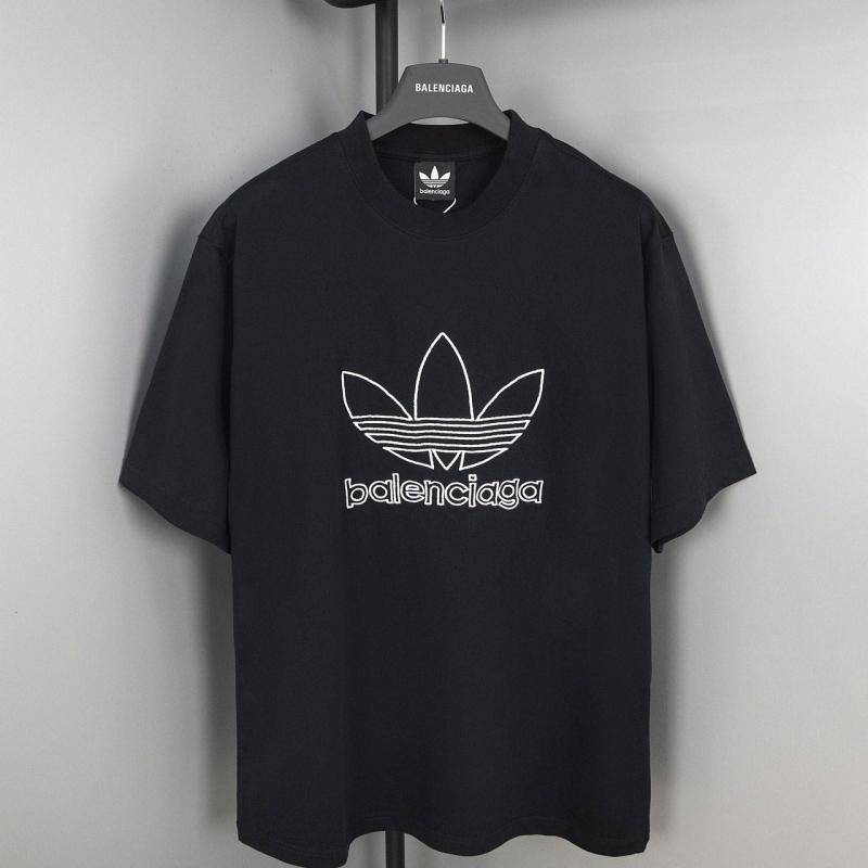 Ba*len*cia*ga t-shirts